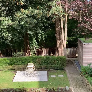 Au26 Côté Jardin-côté Cour , Liège Belgique